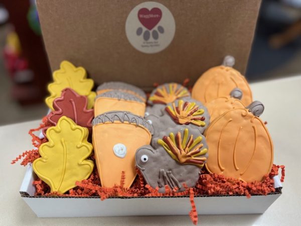 WAGGMORE THANKSGIVING BAKERY COOKIES 12PK
