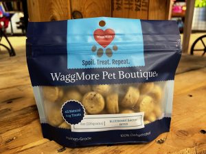 8613960001000 WAGGMORE BLUEBERRY BACON BITES 8OZ