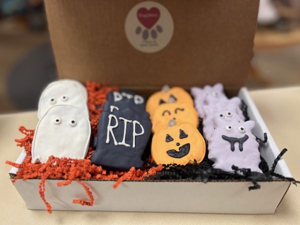 WAGGMORE HALLOWEEN BAKERY COOKIES 12PK