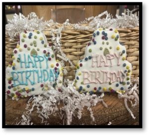 020468433782 WAGGMORE BIRTHDAY CAKE COOKIES 6PK